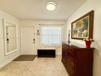 Charming 1 Bed 1 Bath Unit on the 1st floor is For Sale in 45+