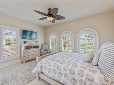 Luxurious custom residence in the scenic Collier Bay