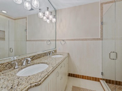 Luxurious custom residence in the scenic Collier Bay