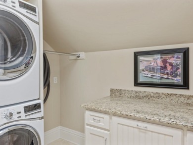 Luxurious custom residence in the scenic Collier Bay