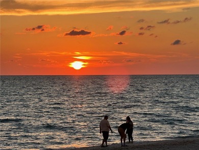 Beautiful, near beach *Beachview* custom home offering 3