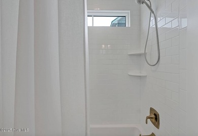 BIG INCOME PRODUCER!!! A perfect oceanfront location within