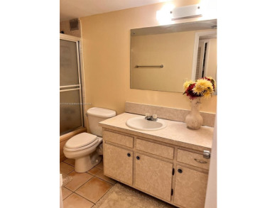 This spacious 2-bedroom, 2-bathroom condo at 1410 S Ocean Drive