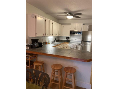 Relaxing & beautifully maintained island retreat at desirable