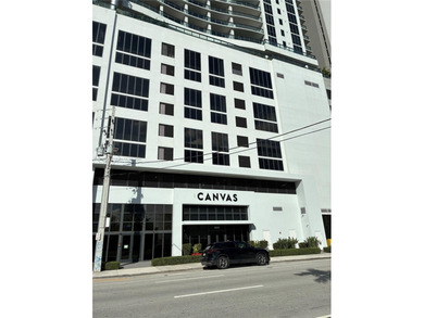 25th Floor 2BD/2BA unit in the heart of the Entertainment