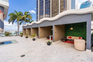 Best view facing Biscayne Bay. Full service building with great