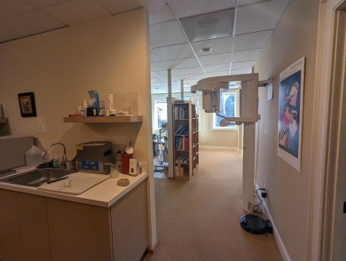 Professional office in the high quality 120 Building in downtown