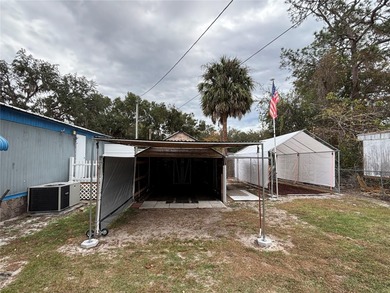 Come see this immaculate 2/1.5 fenced in Singlewide with tons of