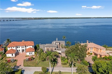 Welcome to 3914 W Riverside Drive. This stunning Caloosahatchee