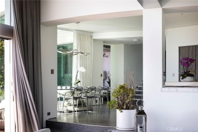 Architecturally Significant Ocean View Modern In the Sky -