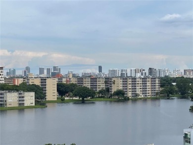 A stunning 2 bed/ 2 bath in a well maintained condo community