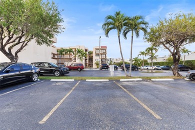 Reduced for quick sale !!!! Welcome to Westchester Point , very