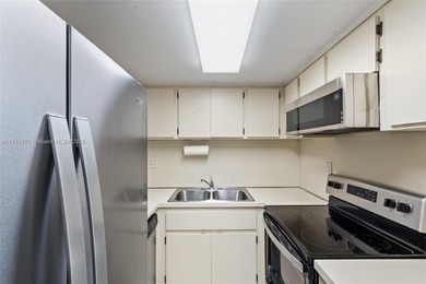 Reduced for quick sale !!!! Welcome to Westchester Point , very