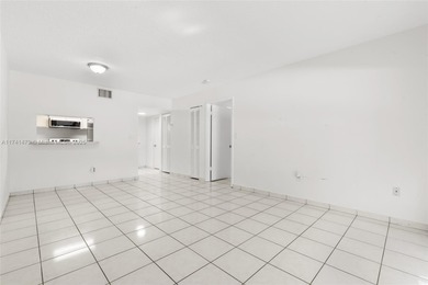 Reduced for quick sale !!!! Welcome to Westchester Point , very