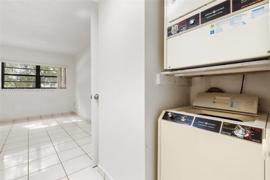 Reduced for quick sale !!!! Welcome to Westchester Point , very