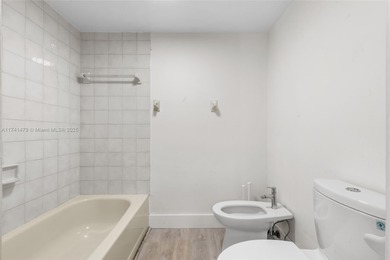 Reduced for quick sale !!!! Welcome to Westchester Point , very