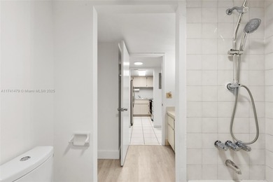 Reduced for quick sale !!!! Welcome to Westchester Point , very