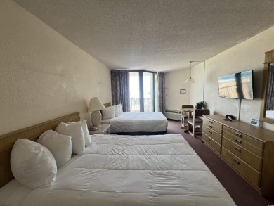 Top Floor Ocean View Efficiency at the world-renowned OCEAN