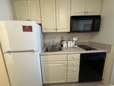 Top Floor Ocean View Efficiency at the world-renowned OCEAN