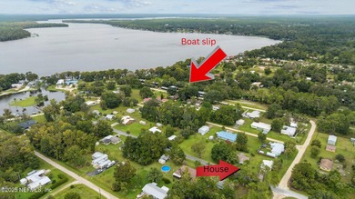 Enjoy boating, fishing and exploring the St. Johns River without