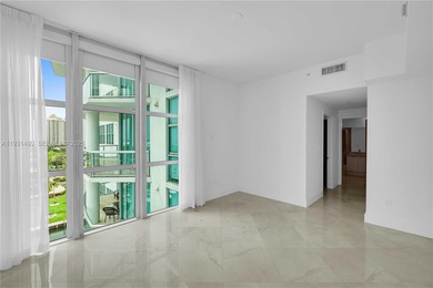 Spacious 2-bedroom, 2.5-bath residence in Aventura featuring a