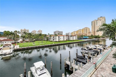 Spacious 2-bedroom, 2.5-bath residence in Aventura featuring a