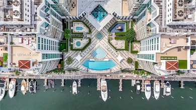 Spacious 2-bedroom, 2.5-bath residence in Aventura featuring a