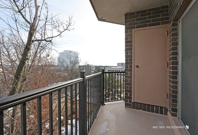 Why rent when you can own? Move-in ready 5th-floor condo in