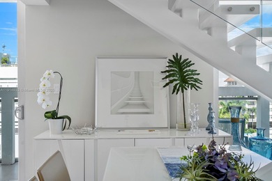 Stunning Penthouse 3/3 unit distinctive One by Tross in the