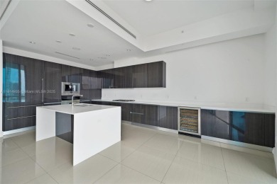 LPH07 At Echo Aventura. Five Star Luxury building, 3 bedrooms &