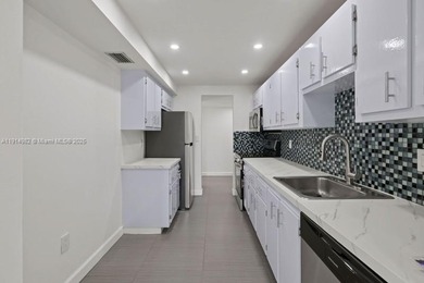 Beautiful spacious corner unit 2 Bed / 2 bath, 9th Floor, with