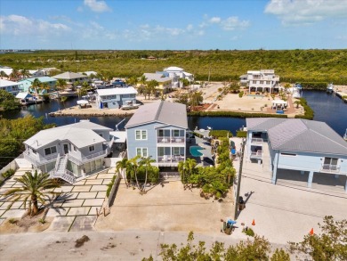 Tropical Luxury meets Coastal Living in the heart of Key Largo!