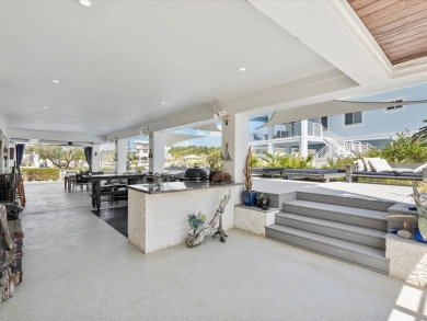 Tropical Luxury meets Coastal Living in the heart of Key Largo!