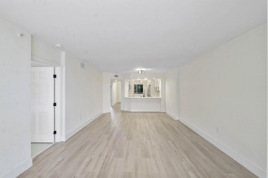 Fully Renovated Condo with Breathtaking Lake Views in Weldon