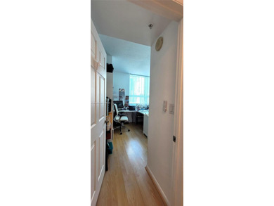 Tranquil, modern furnished & remodeled 2 BR split floorplan