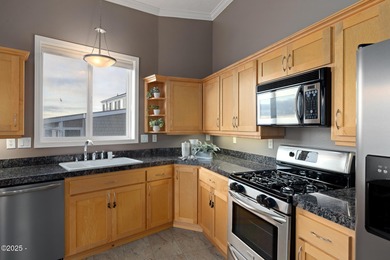 REMARKABLE AND RARE TOP FLOOR, CORNER UNIT, CONDO in the highly