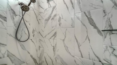 Live the island dream in this beautifully renovated Bradenton