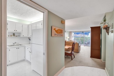 Ready to move in!! This bright and roomy condo is turnkey. The