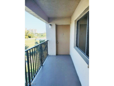 EXPERIENCE THE ULTIMATE RIVERFRONT LIFESTYLE! Welcome to this