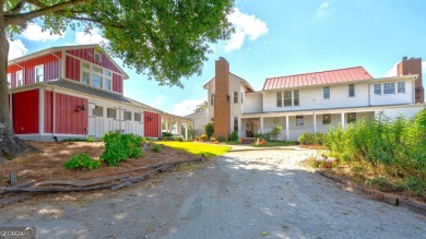 Nestled along the shores of Lake Oconee, this extraordinary