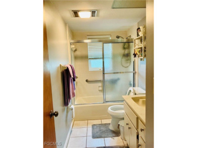 Discover this well-maintained rear southern exposure attached