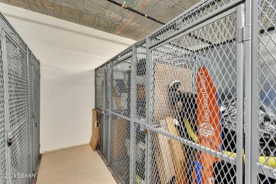 LUXURY AND SOPHISTICATION sing loudly in this coastally