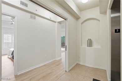 Hidden Gem in PRIME Fort Myers Location!! This Fort Myers condo