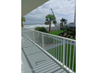 WOW! WHAT A VIEW. BEAUTIFUL PET FRIENDLY CONDO. ALL UTILITIES