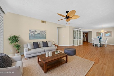 DIRECT OCEANFRONT 6TH floor corner unit in beautiful Towers lV