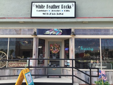 Difficult to find commercial property with Main St. frontage in