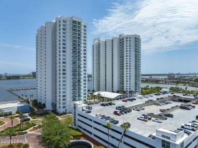 COMPLETELY RENOVATED 3 BED / 3 BATH SKYHOME! Breathtaking views