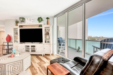 COMPLETELY RENOVATED 3 BED / 3 BATH SKYHOME! Breathtaking views