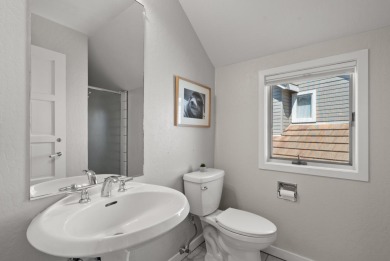 Seas your opportunity to live the best of coastal life by the