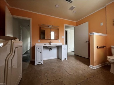 LOVELY CONTEMPORARY HOME WITH FOUR BEDROOMS PLUS HUGE LOFT